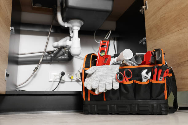 Best Emergency Plumber  in East Lansing, MI